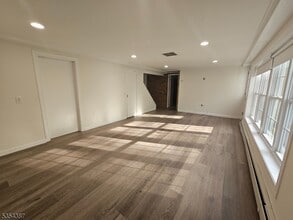 44 Forestdale Rd in Kinnelon, NJ - Building Photo - Building Photo