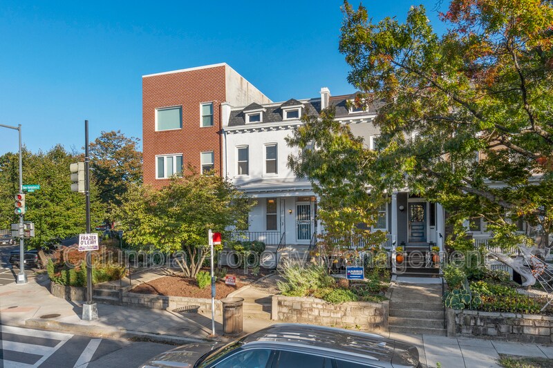 4141 New Hampshire Ave NW in Washington, DC - Building Photo