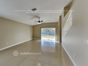 2335 Roanoke Springs Dr in Ruskin, FL - Building Photo - Building Photo