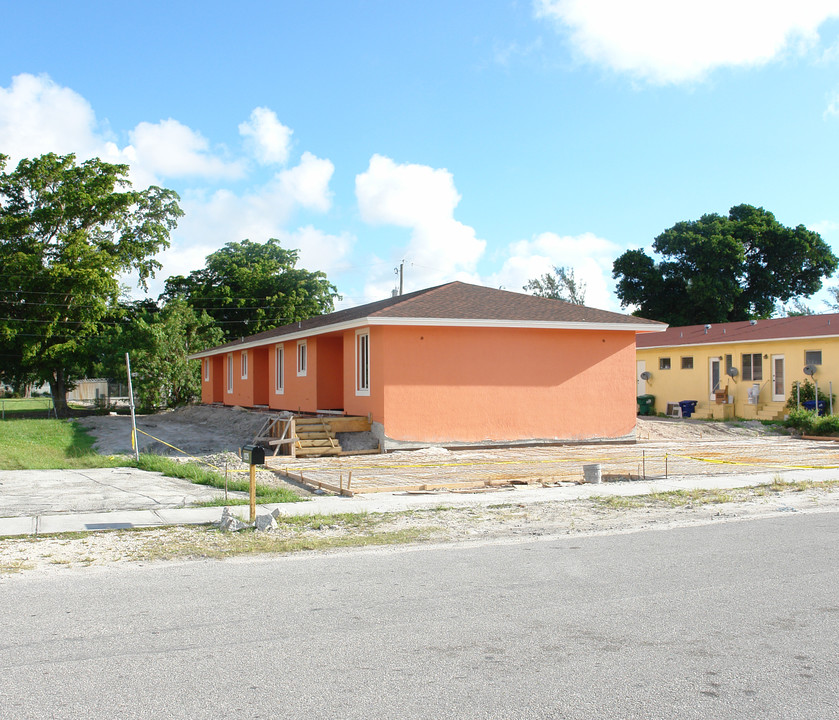 1345 NE 111th St in Miami, FL - Building Photo