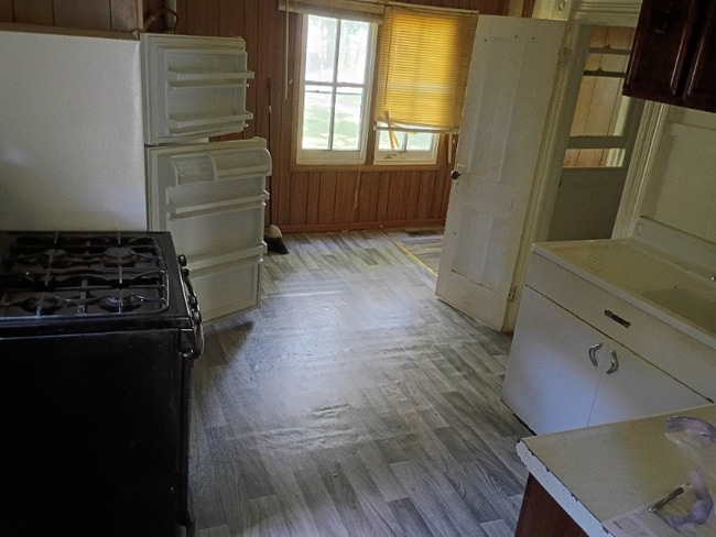 1611 S Pearl Ave in Joplin, MO - Building Photo - Building Photo
