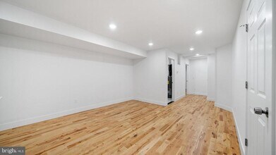 512 S 4th St in Philadelphia, PA - Building Photo - Building Photo