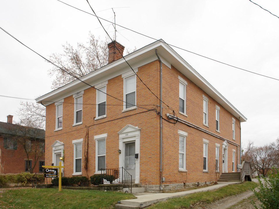 160 E Central Ave in Delaware, OH - Building Photo