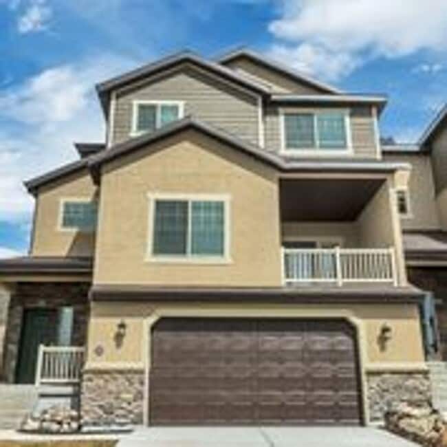 767 Aspen Cir