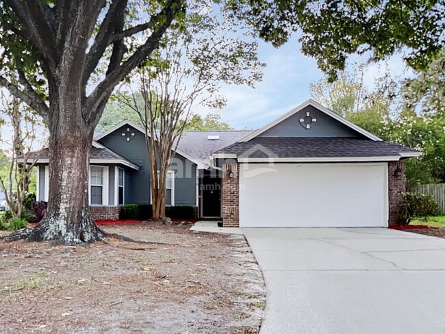 property at 279 Willow Green Dr