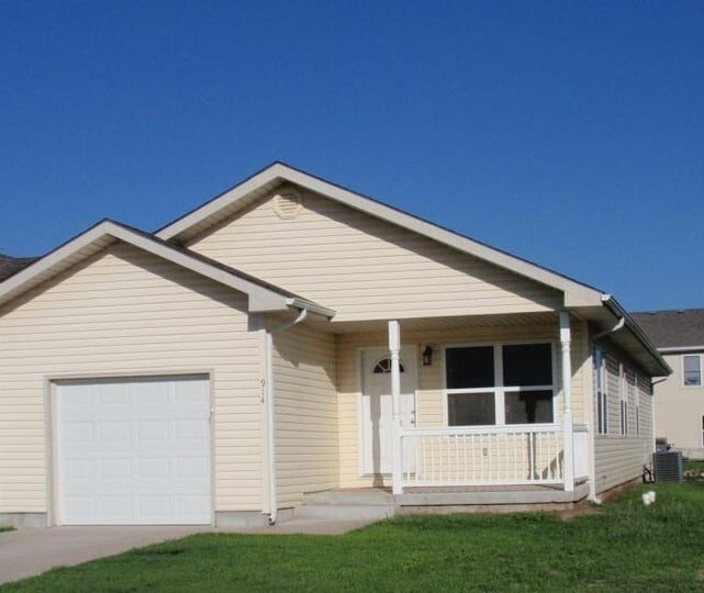 property at 914 Jackalope Ct