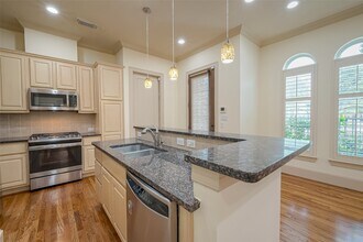 931 W 23rd St in Houston, TX - Building Photo - Building Photo