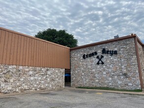 Cross Keys Apartments in San Angelo, TX - Building Photo - Building Photo