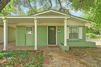 3103 S Oak Dr in Austin, TX - Building Photo - Building Photo