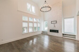 8051 Sunflower Ln in Dallas, TX - Building Photo - Building Photo
