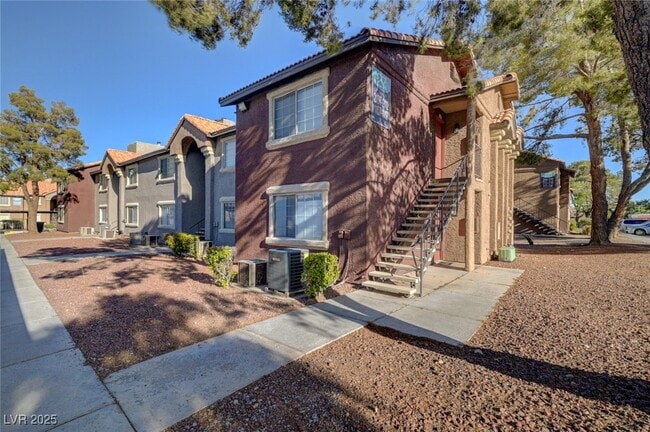 property at 2750 S Durango Dr