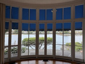 700 Steamboat Rd in Greenwich, CT - Building Photo - Building Photo