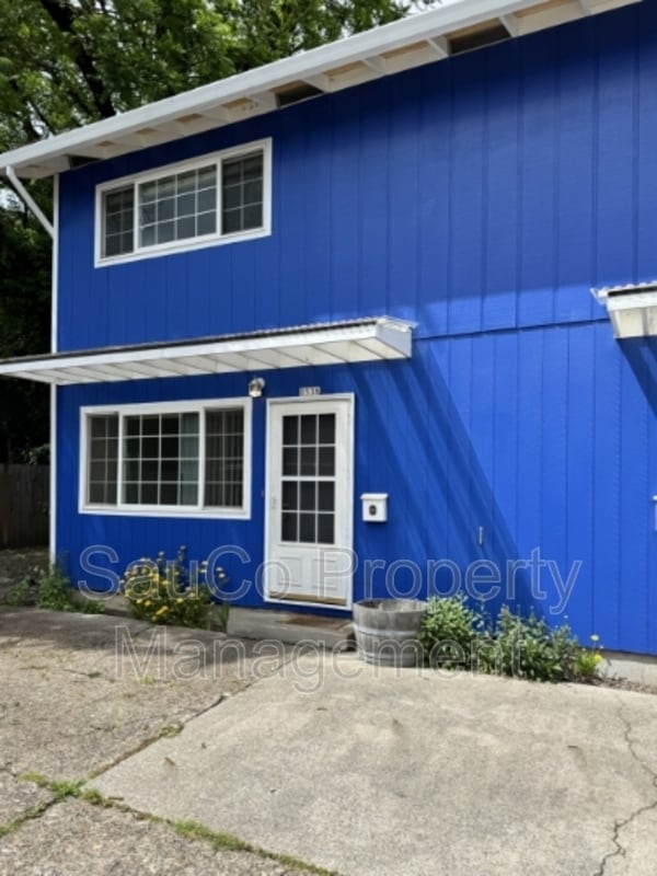 property at 536 SW Nebraska St