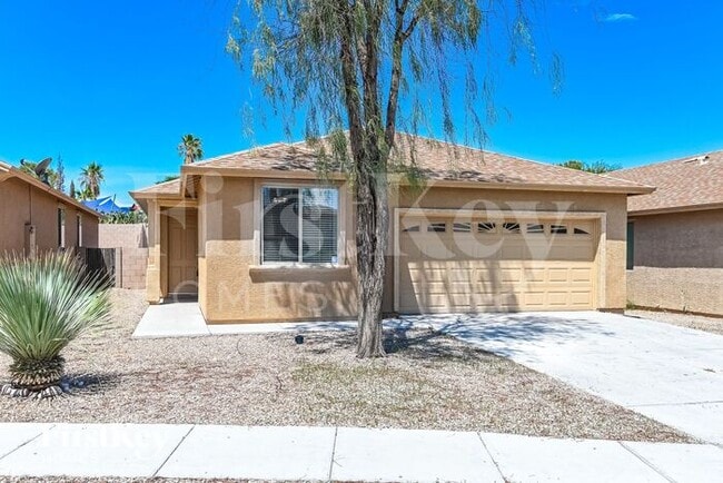 property at 3246 S Lakeside Ridge Loop