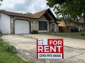 6011 Hidden Rose in San Antonio, TX - Building Photo
