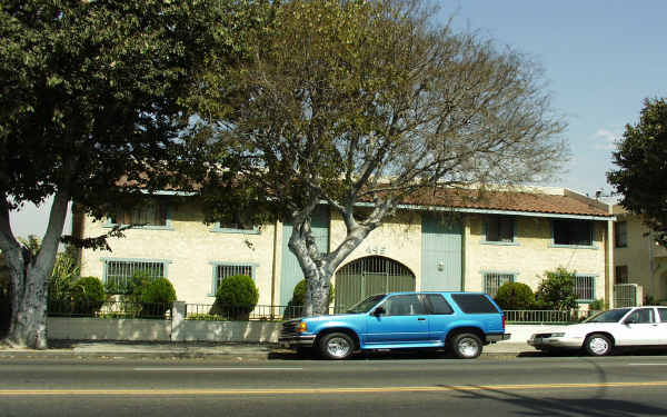 445 E Adams St in Los Angeles, CA - Building Photo - Building Photo