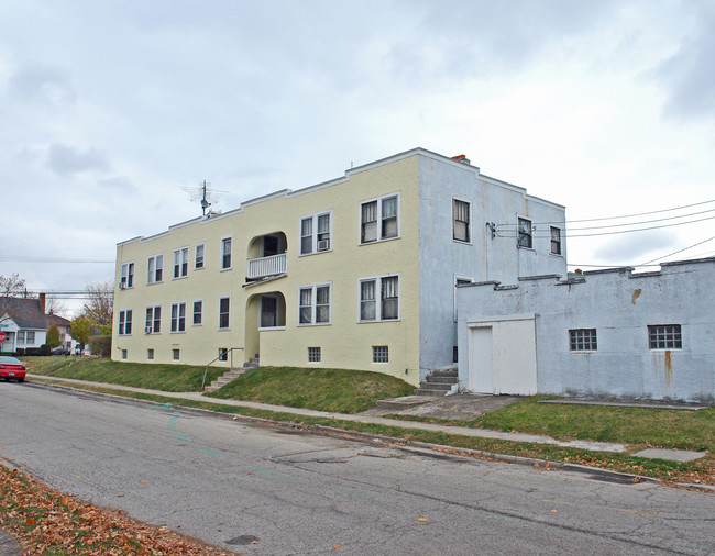 301 Watervliet Ave in Dayton, OH - Building Photo - Building Photo