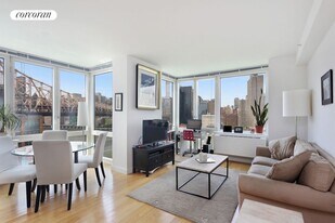 415 Main St in New York, NY - Building Photo