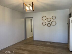 2542 N Brighton St in Burbank, CA - Building Photo - Building Photo