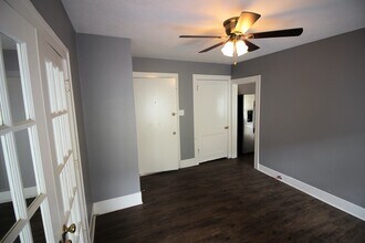 4405 Woodside St, Unit 2 in Houston, TX - Building Photo - Building Photo