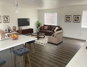 1033 S Montebello Blvd in Montebello, CA - Building Photo - Building Photo