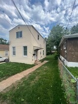 115 W Cartwright Ave in St. Louis, MO - Building Photo