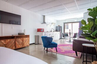 1020 16th St NW in Washington, DC - Building Photo - Building Photo