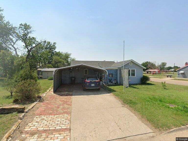 501 Pine St in Chase, KS - Building Photo