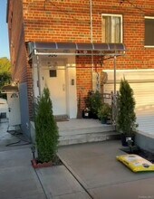 356 Soundview Ave in Bronx, NY - Building Photo - Building Photo