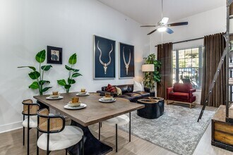 4110 Fairmount in Dallas, TX - Foto de edificio - Building Photo