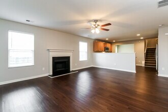 345 Victory Ln in Locust Grove, GA - Building Photo - Building Photo