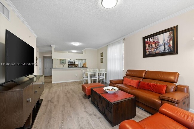 17125 N Bay Rd, Unit 3312 in Sunny Isles Beach, FL - Building Photo - Building Photo