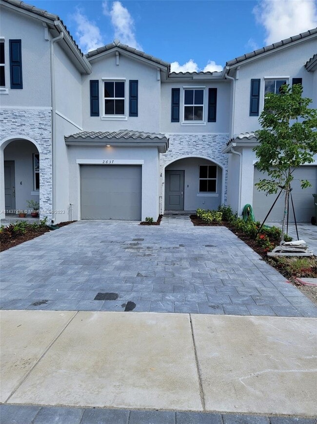 property at 2637 SE 12th St