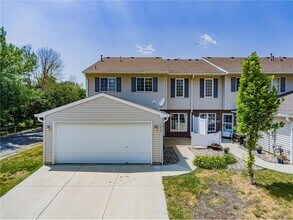 1236 Heather Ln in Waconia, MN - Building Photo - Building Photo