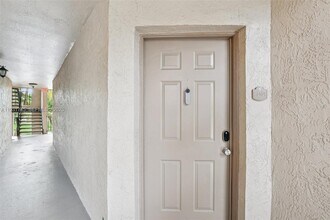 2926 S University Dr in Davie, FL - Building Photo - Building Photo