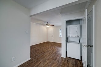 427 W 16th St in Houston, TX - Foto de edificio - Building Photo