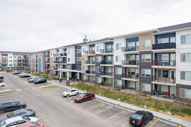 Villages at Nolan Hill II in Calgary, AB - Building Photo - Building Photo