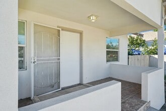 379 W 19th St in San Bernardino, CA - Building Photo - Building Photo