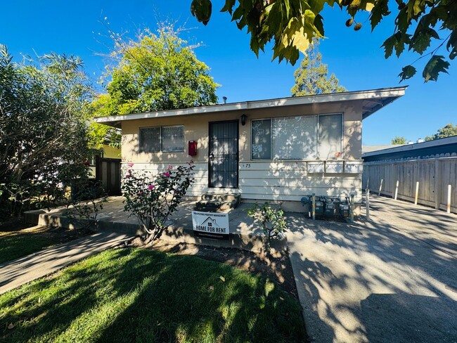 75 E 2nd St in Morgan Hill, CA - Building Photo - Building Photo