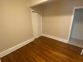 3118 N Main St, Unit #2 in Royal Oak, MI - Foto de edificio - Building Photo