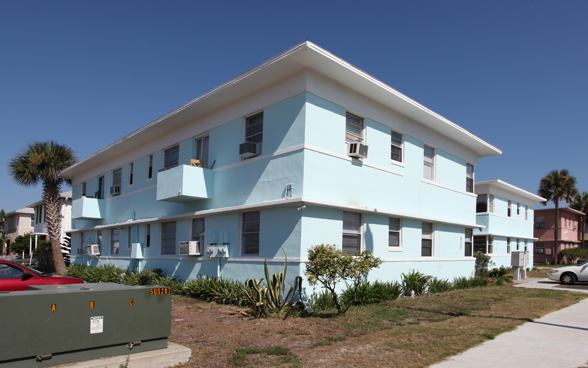 2nd Street North Apartments in Jacksonville Beach, FL - Building Photo