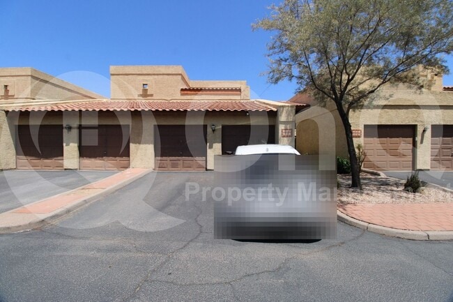8331 N 21st Dr in Phoenix, AZ - Building Photo - Building Photo