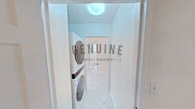 310 Fernando St in Newport Beach, CA - Building Photo - Building Photo