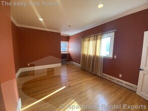 11 Beech St, Unit 2 in Cambridge, MA - Building Photo - Building Photo