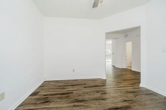 6563 Enclave Blvd in Greenwood, IN - Building Photo - Building Photo