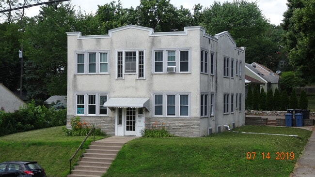 1221 29th Avenue Northeast, Unit #2