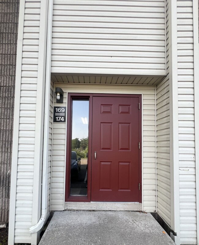 property at 174 Burgundy Hill Ln