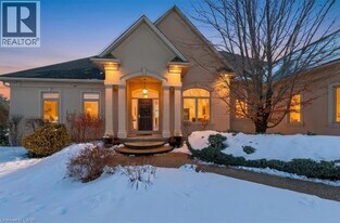 86 Canters Close in Kitchener, ON - Building Photo