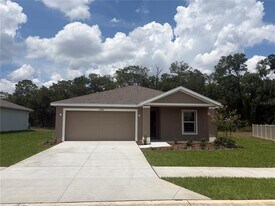 15886 SE 101st Cir in Summerfield, FL - Building Photo