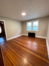 177 South St, Unit 177 South St, FL 1, Hartford, CT 06114 in Hartford, CT - Foto de edificio - Building Photo